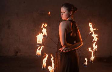 FIRE-DANCERS-02.jpg